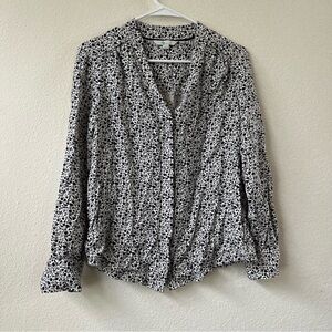 Boden Black and white floral long sleeve button down pattern top